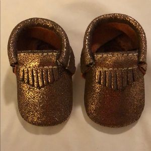 Freshly Picked Brand New Razzle Rose Moccasins